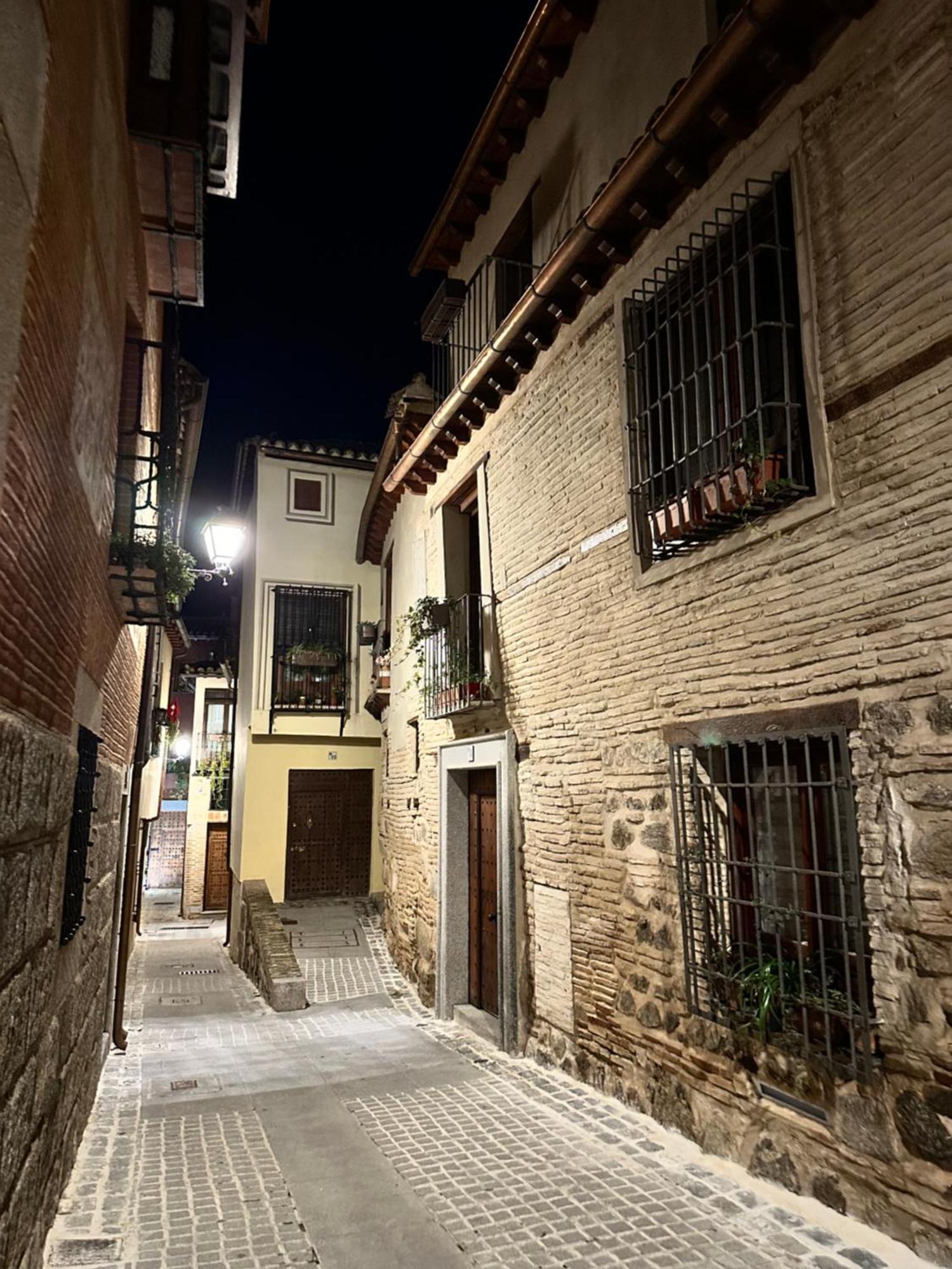 Apart. Palacio Canonigo 7 - Junto Catedral Toledo Ngoại thất bức ảnh
